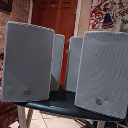 YAMAHA SPEAKERS WITH MOUNT MODEL VXS5W   75 WATT