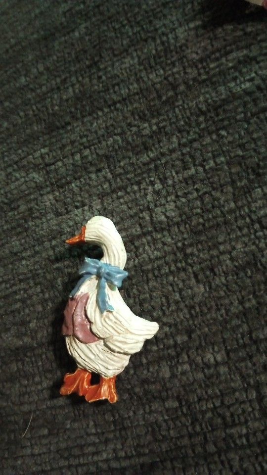 Vintage Goose Brooch