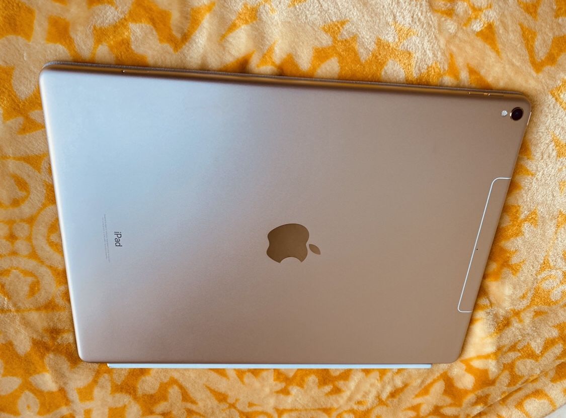 Unlocked iPad Pro 2 Generation 512GB Wi-Fi + Cellular