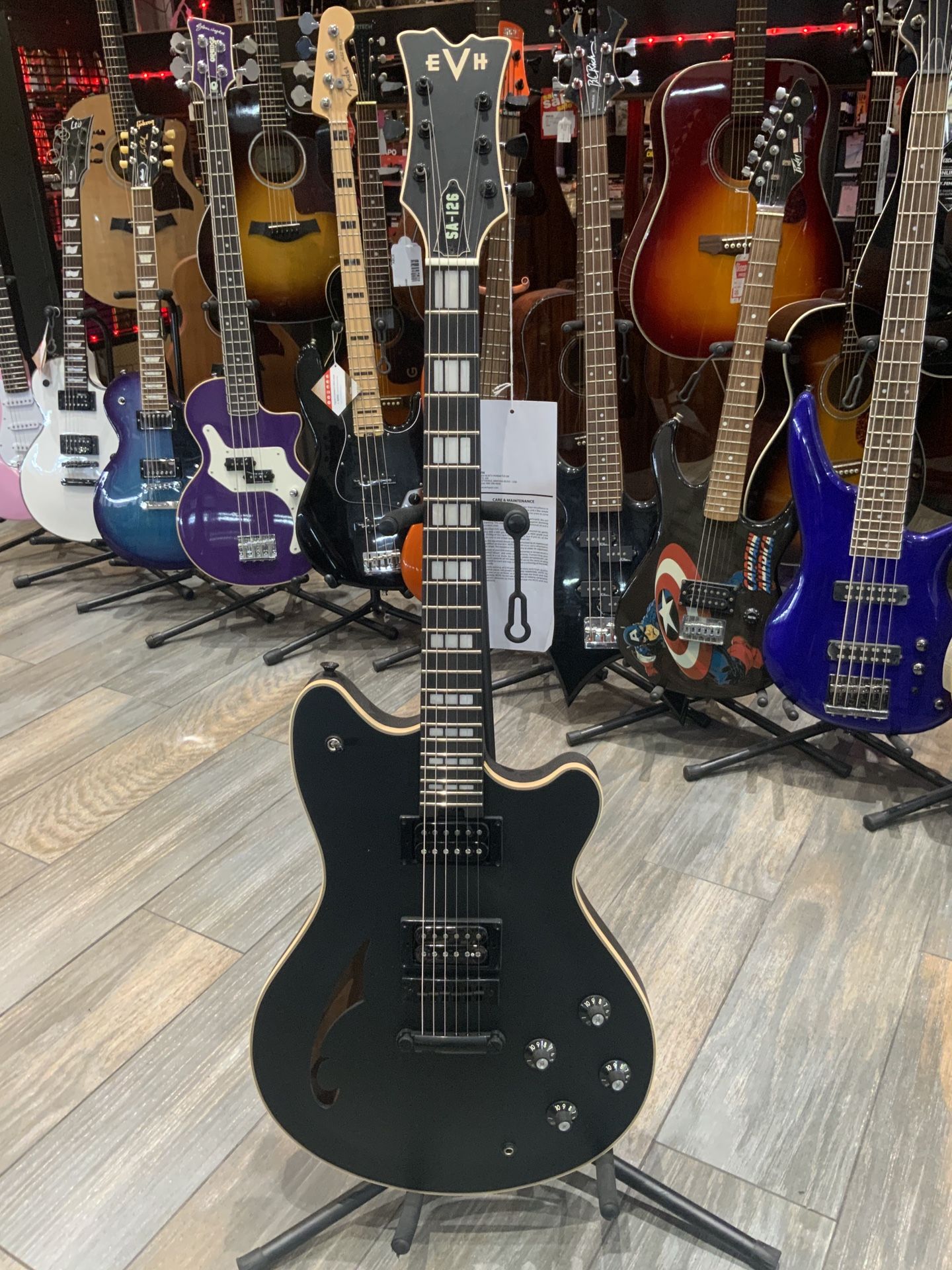 EVH SA-126 Special Semi-Hallow (2 Colors)