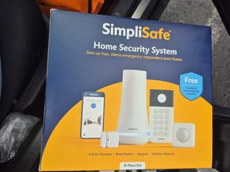 SimpliSafe Home Security System ( 8 Piece)