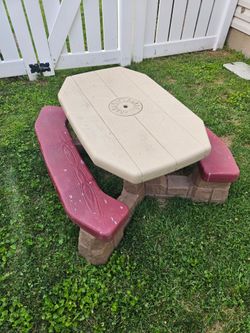 Kids picnic table, step 2