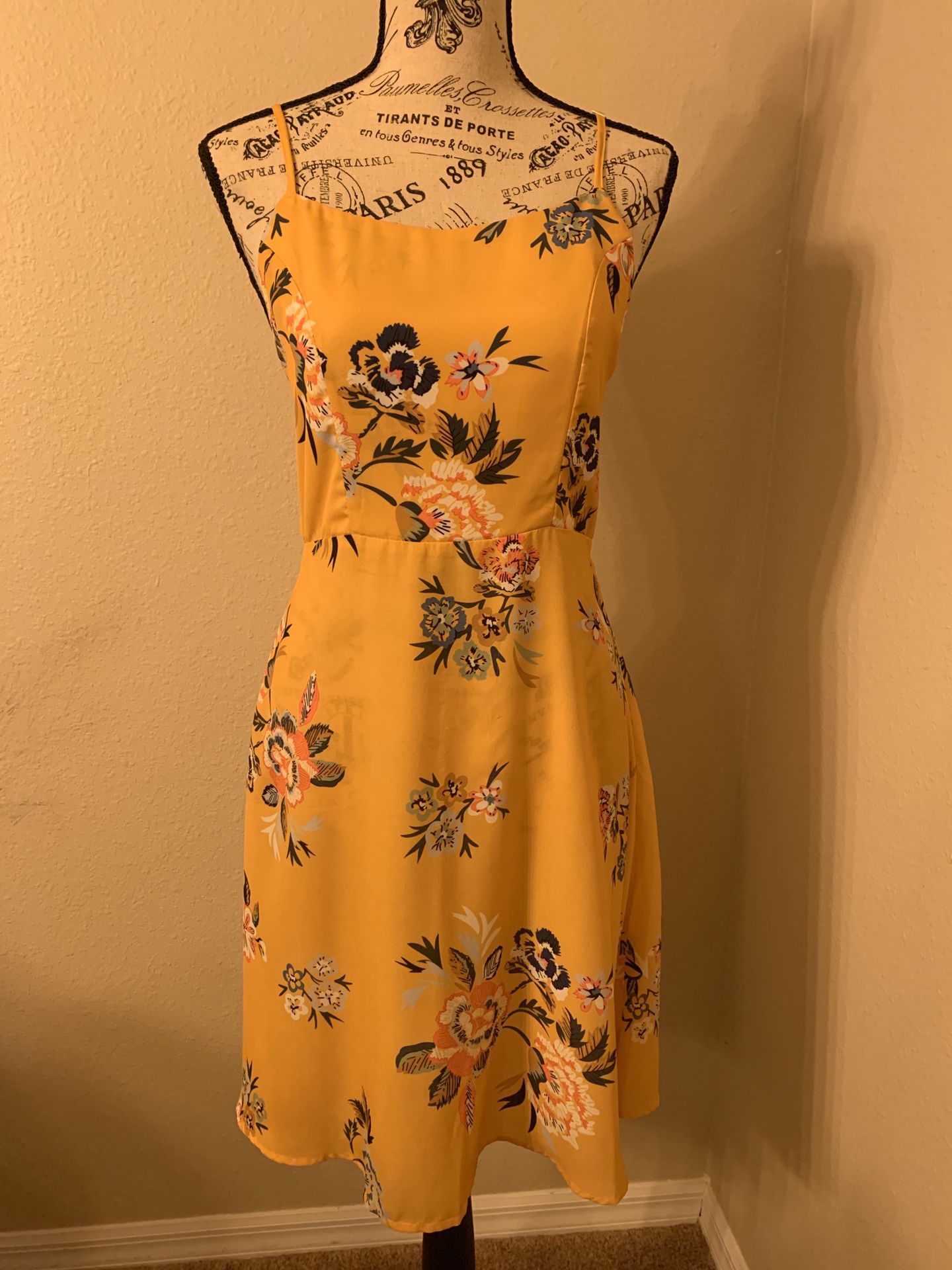 Yellow floral Dress size small