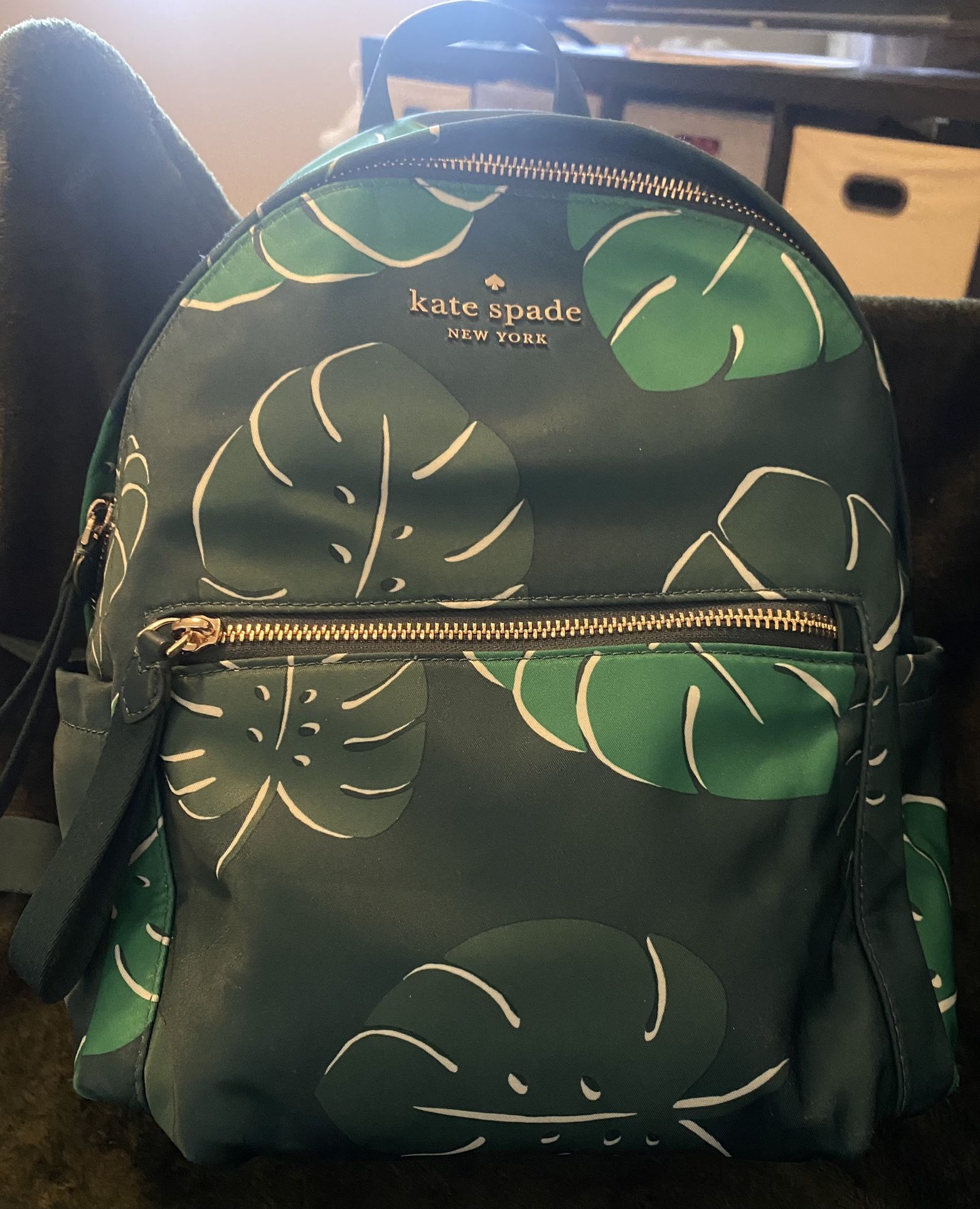 KATE SPADE Woman’s Medium Backbag