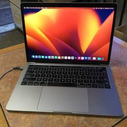 MacBook Pro 13" 2017 Touchbar i5 8gb 256gb SSD

