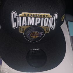 Los Angeles Lakers SnapBack Hat