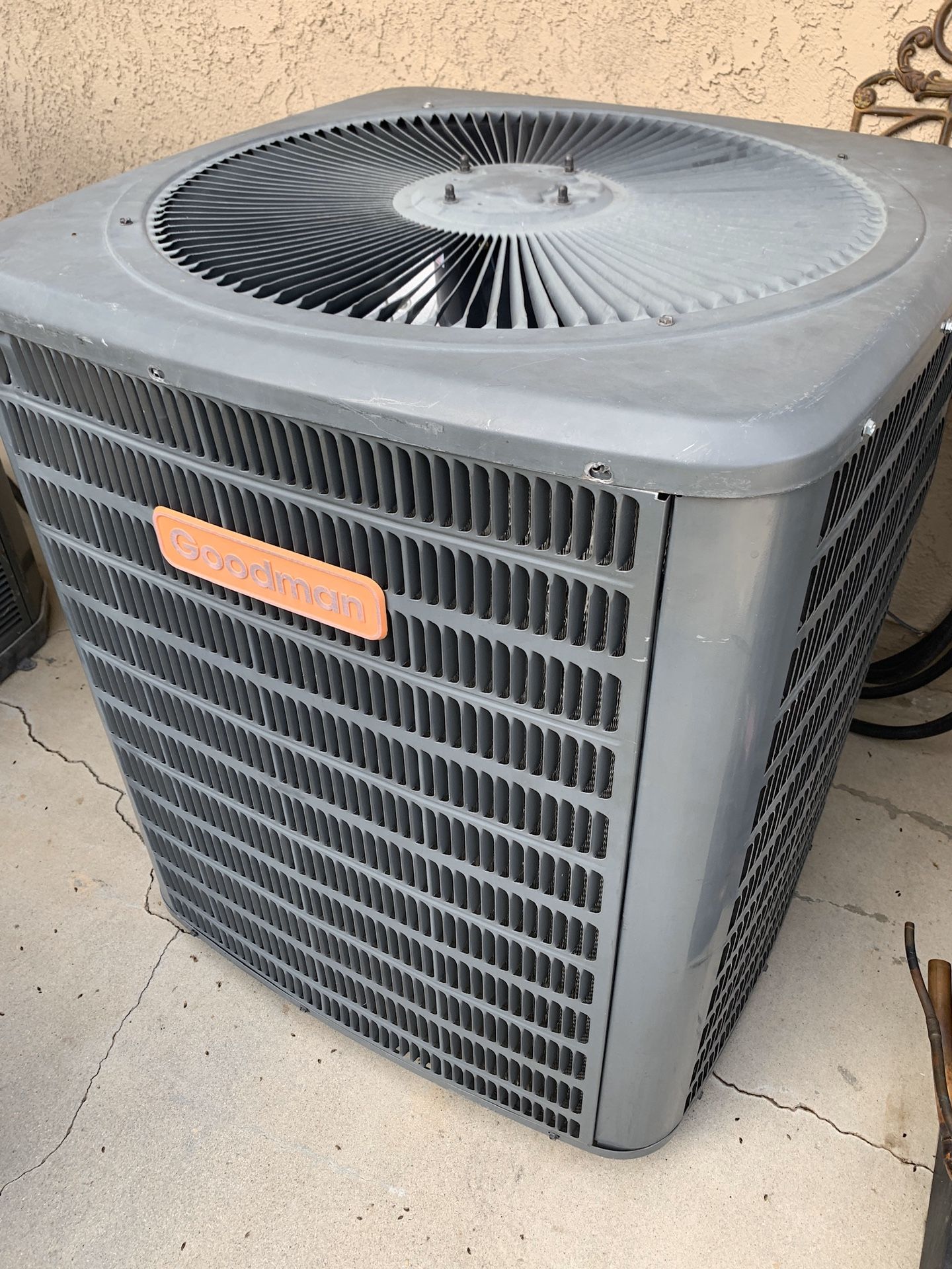 Goodman 3 ton air conditioning condenser r22 for Sale in CA, US OfferUp