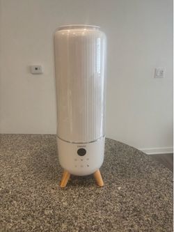 Gently used humidifier