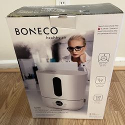 BRAND NEW ELECTRIC HUMIDIFIER. 💦💦.   LED DIGITAL DISPLAY.  LARGE 2.2 GALLON TANK.  EBAY PRICE $109.94 (SEE AD).  ASKING $40 💦💦💵💵