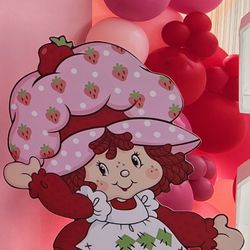 Strawberry shortcake party decoration