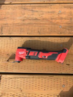 M18 Milwaukee Multi Tool