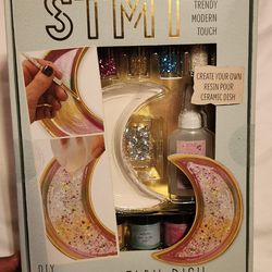 DIY Teen Girl Craft, Teen Girl Toy, Resin Jewelry Dish Kit, Trendy