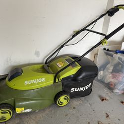 Cordless Lawn Mower (4 Year Old Mower From Sun Joe)