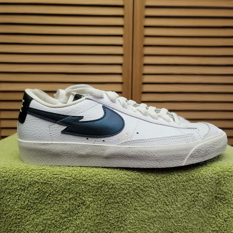 new*BLAZER LOW '77 GS size 5Y color WHITE AQUAMARINE (i Live In