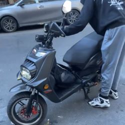 Marshall 200cc moped 