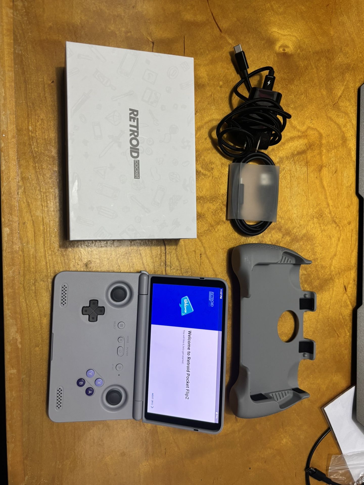 Retroid Pocket Flip 2 Emulation Handheld Bundle