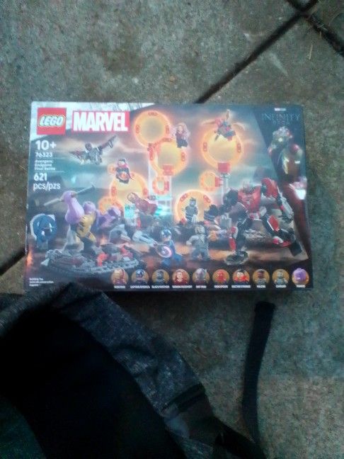 Lego Marvel 76323