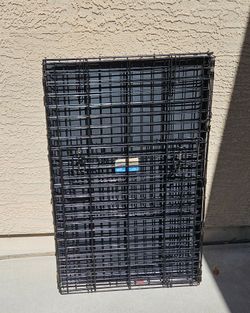 Like New, 37" Dog Kennel