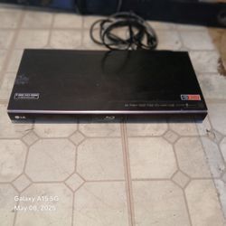 Blue Ray player with sound bar