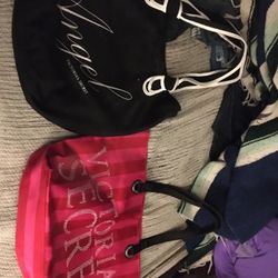 Lnew Ladies Victoria’s Secret shoulder bags only $15 each firm