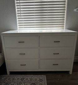 White 6 drawer wood dresser