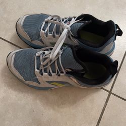 Ladies Athletic Shoes 6,7 1/2 8 1/2