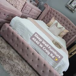 🙋‍♂️ Queen -Bed-frame👉 -Furniture💲SALE 