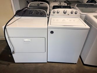 Whirlpool washer and dryer set large Capacity