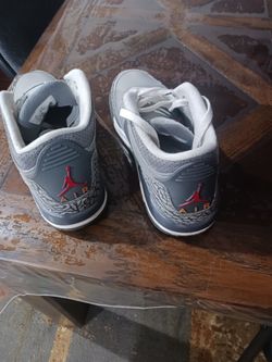 Kids Nike Air Jordan 3 retro cool grey,size