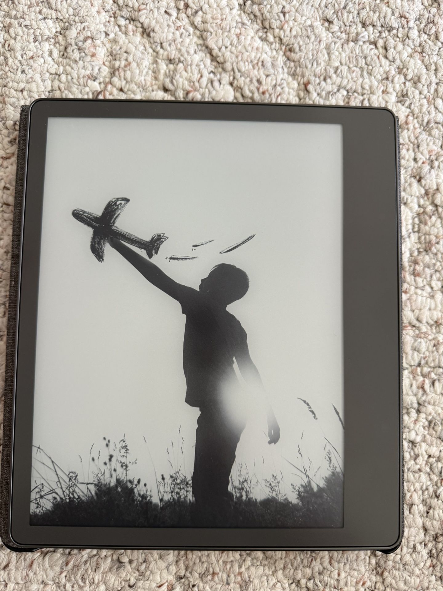 Amazon Kindle Scribe (16gb) Paperwhite display, includes Premium Pen