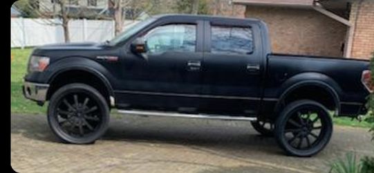 28 In Rims Ford Or Chevy 2 Holes