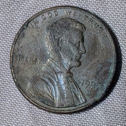 1997 D Lincoln Penny With Mishaped Edge And Discoloration