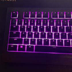 Razer Cynosa V2 RGB Keyboard!
