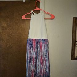 Girls Dress. NEW