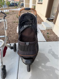 Dog stroller