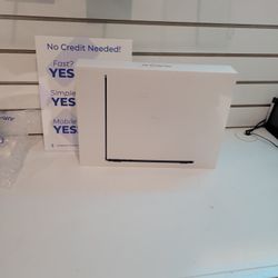 Macbook Air - M2 Chip - 13.6in/8gb/256gb