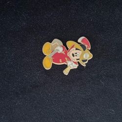 Mickey Fire Chief Pin