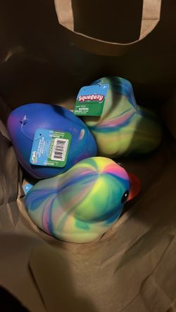 Squeezy ducks