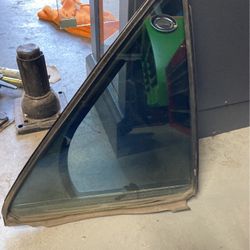 Right back window or a Honda accord