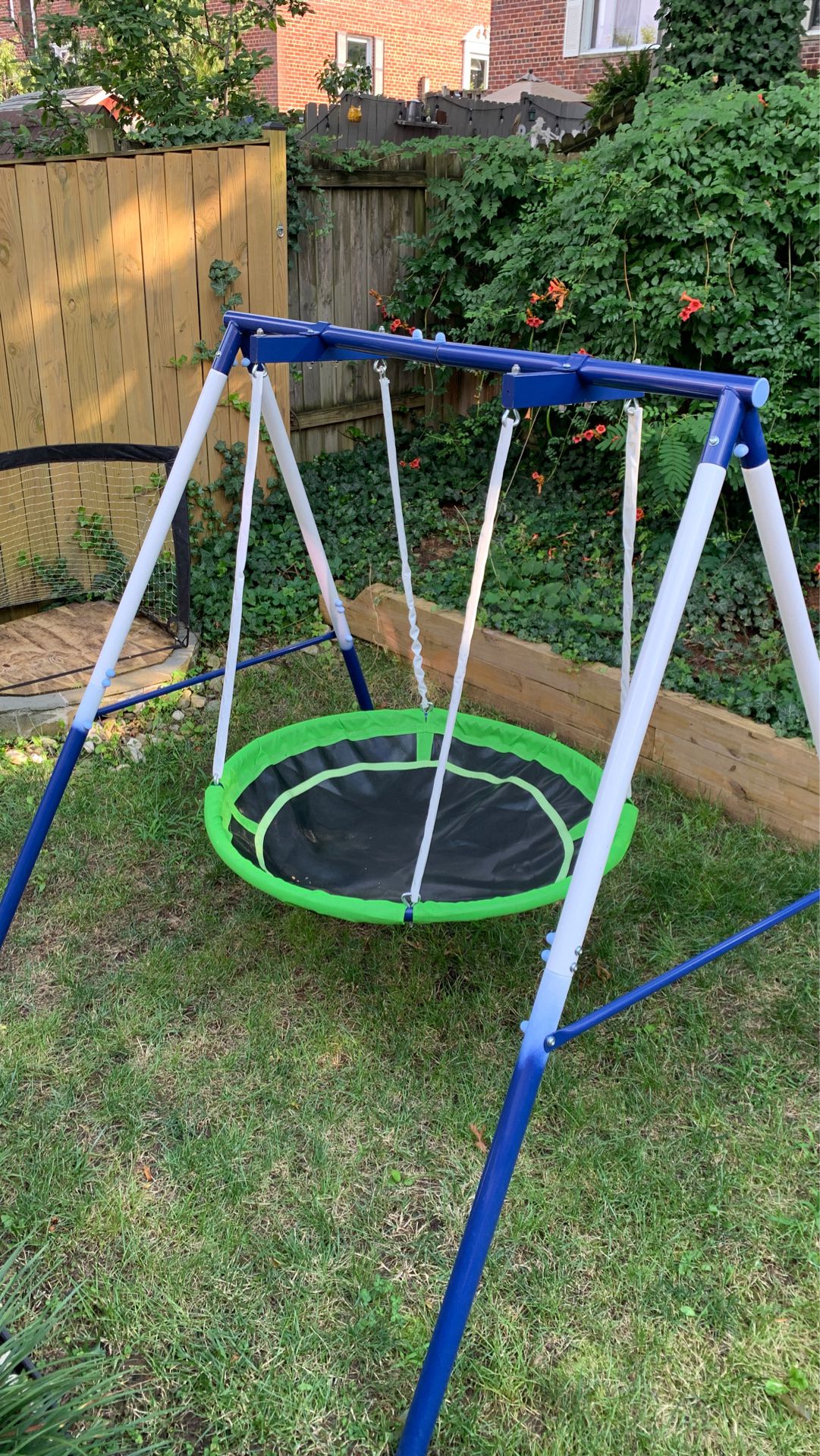 Saucer Swing - with full details