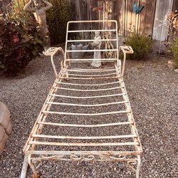 Mid 20th century Vintage wrought iron chaise lounge