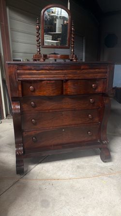 SUPER BEQUTIFUL VINTAGE LARGE DRESSER WITH MIRROR