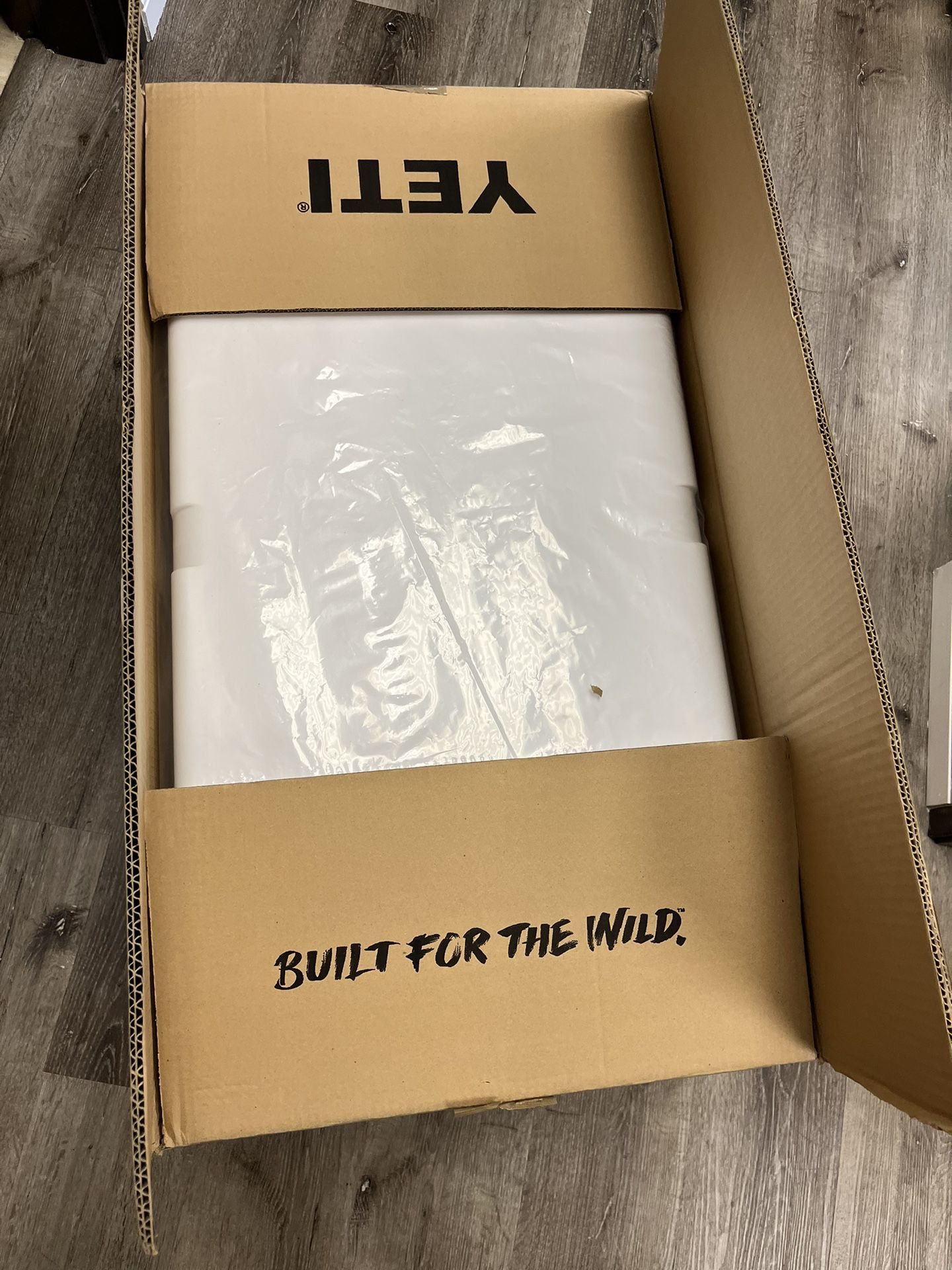 Yeti Tundra 75 White Cooler Brand New In Box 