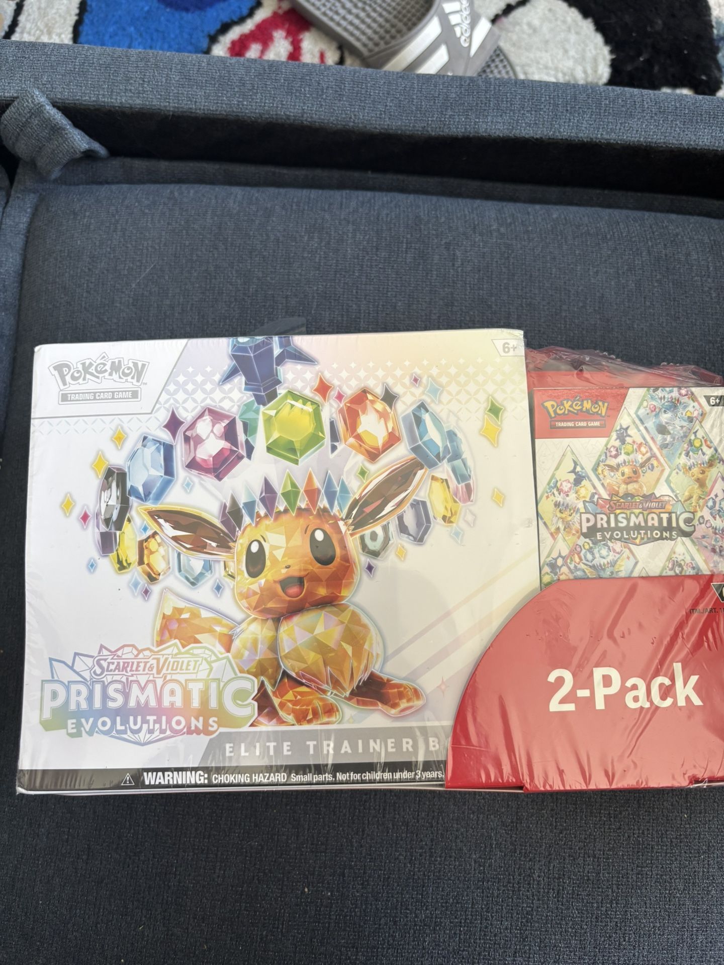 Pokemon Prismatic Evolution Trainer Box 