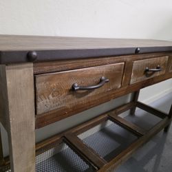 Entry Way Table 