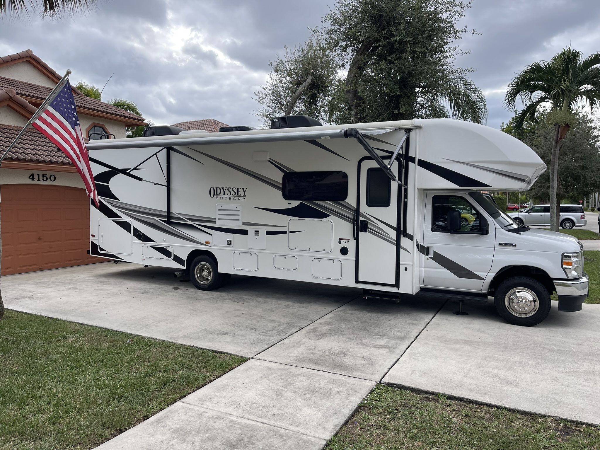 2022 Entegra Odyssey 29v