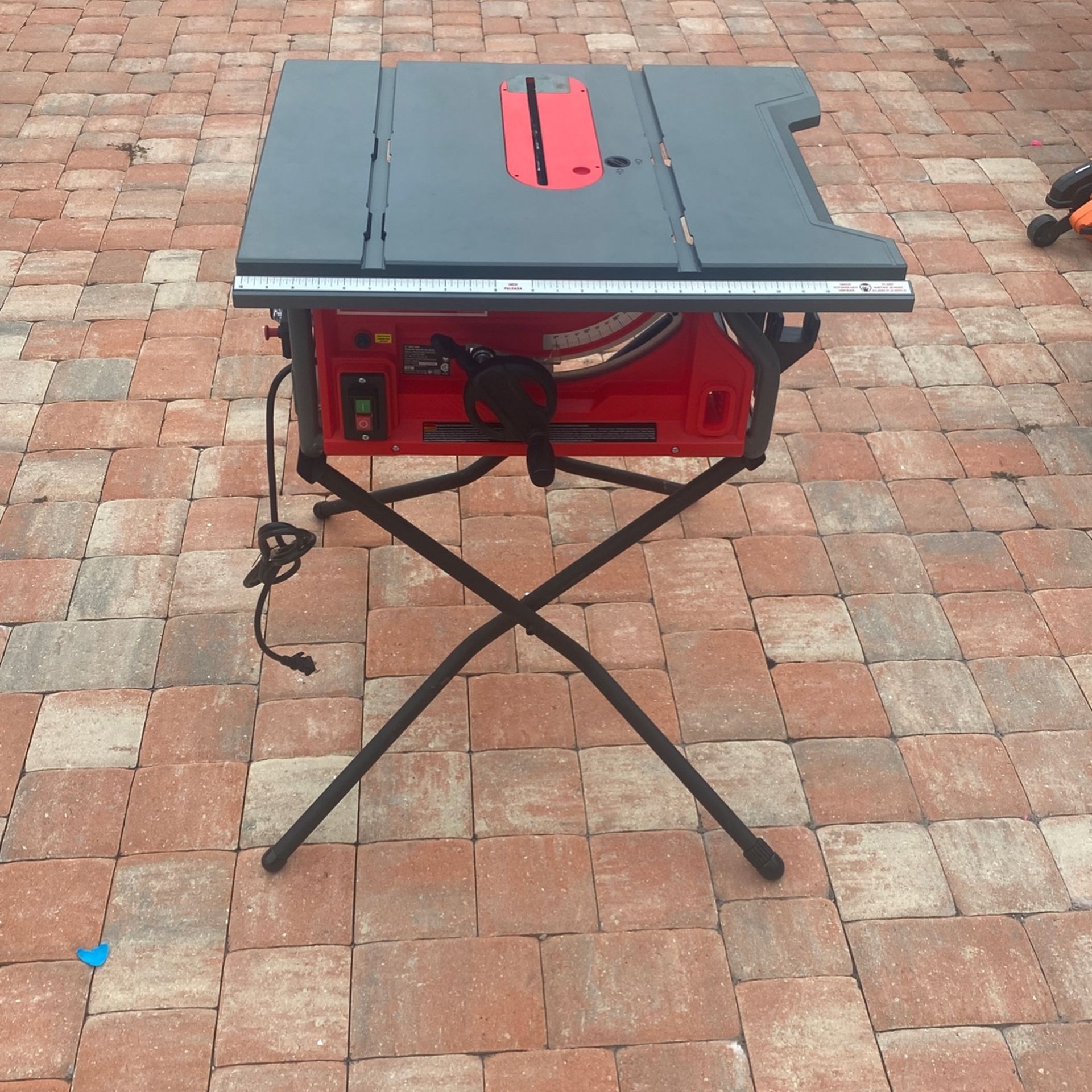 CRAFTMAN TABLE SAW