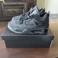 Air Jordan 4 Retro “Black Cat”