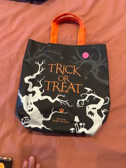 2 Craft Books and 1 Bath & Body Works Halloween mini bag