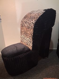 High Heel leopard design Chair